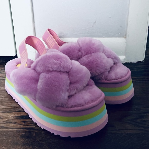 UGG: Disco Knot Slide Sandal - Picture 6 of 7